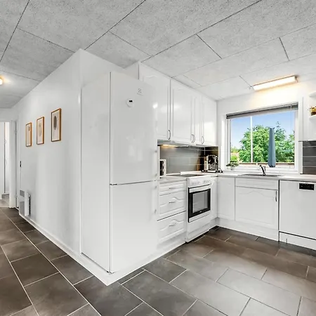 Сasa de vacaciones Amine - 300m To The Fjord By Interhome *