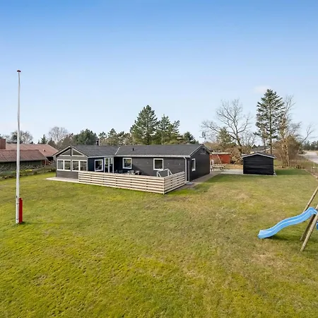 Сasa de vacaciones Amine - 300m To The Fjord By Interhome *